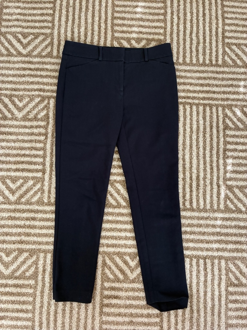 Excellent Condition Loft Marisa Skinny Pants - Size 4